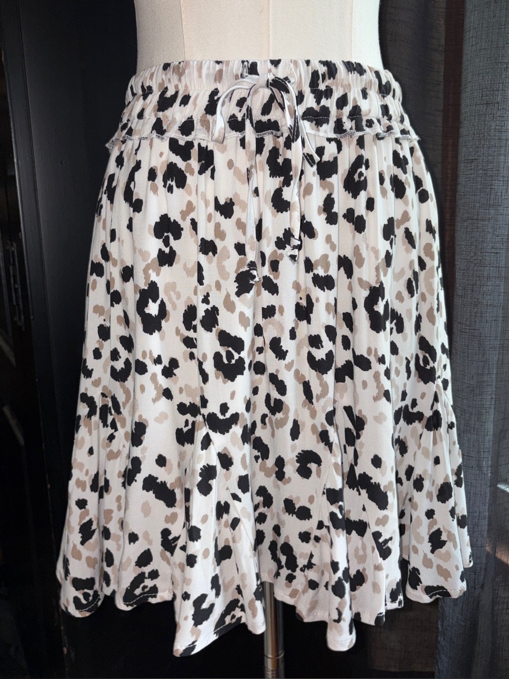 NWT Francesca's Mi Ami Leopard Print Mini Skirt Size Small